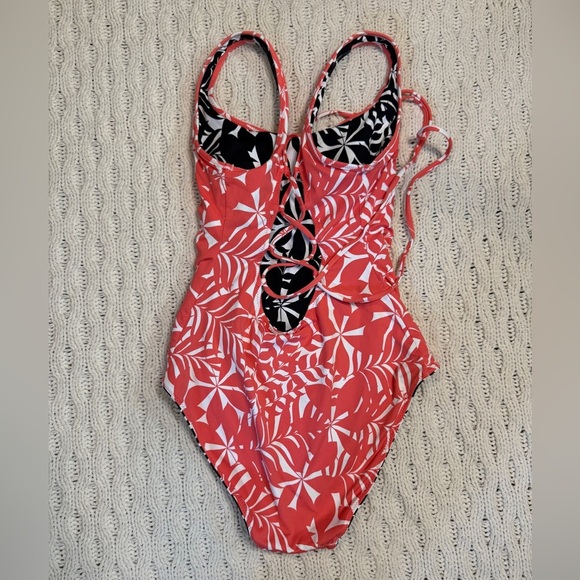 Two in One Tropical Women’s Swimwear in Coral and Black size S - Picture 2 of 10